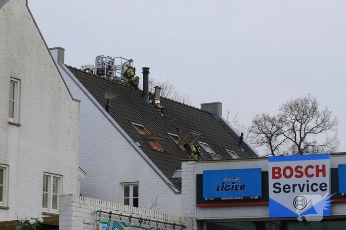 Brandweer druk met schoorsteenbrand