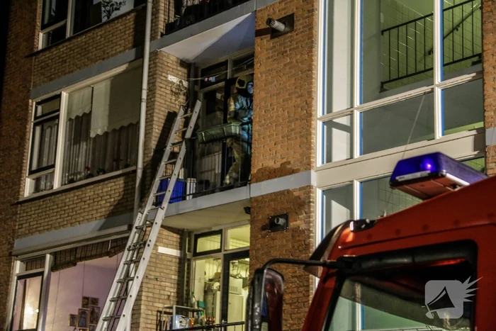 Brandweer draait kraan dicht na lekkage