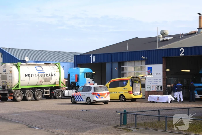 Persoon gewond bij bedrijfsongeval