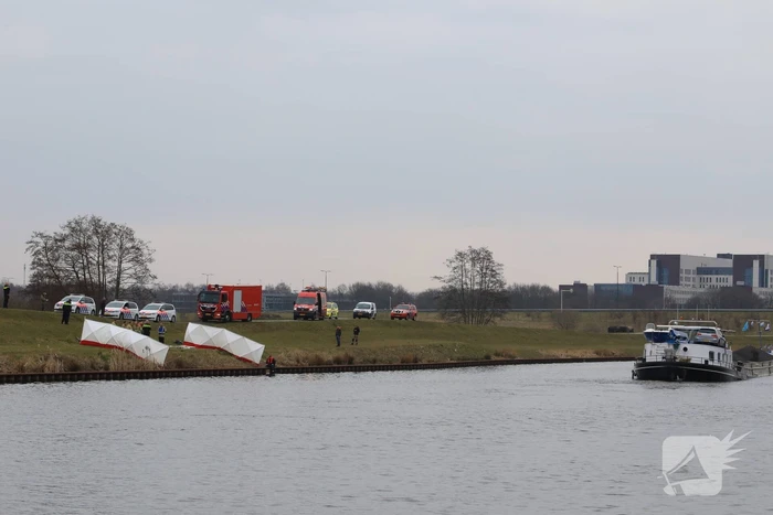 Overleden persoon in water aangetroffen