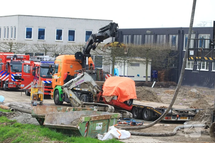 Kraanmachinist overleden na vallende heipaal