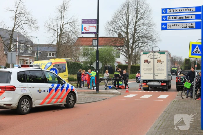 Fietsster ernstig gewond na aanrijding