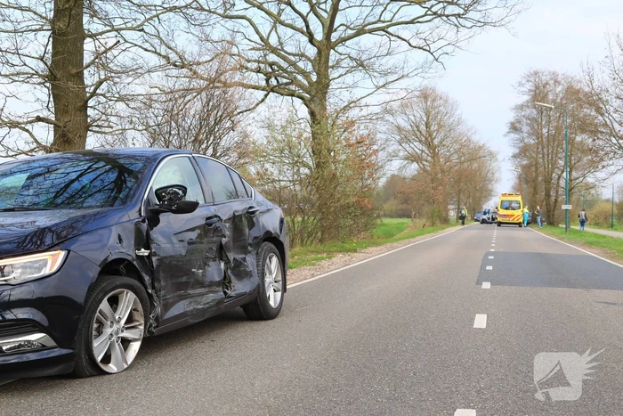 Keerende tractor zorgt voor flink ongeval