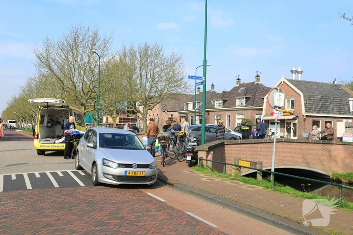 Scooterrijder gewond na botsing met auto