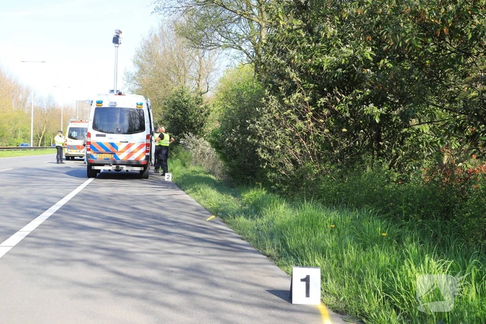 Drie gewonden bij groot busongeluk