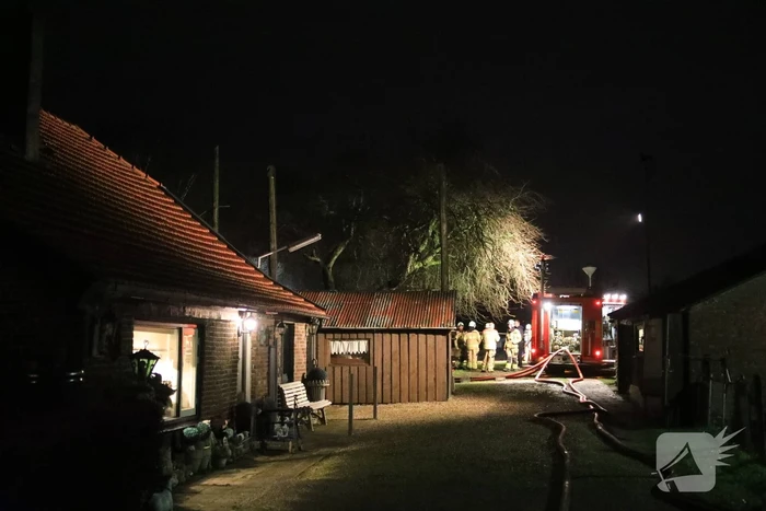 Uitslaande brand verwoest schuur