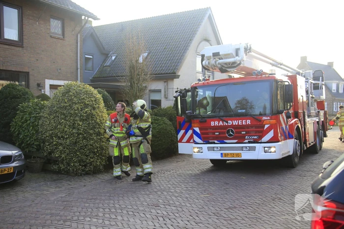 Weg afgesloten door schoorsteenbrand