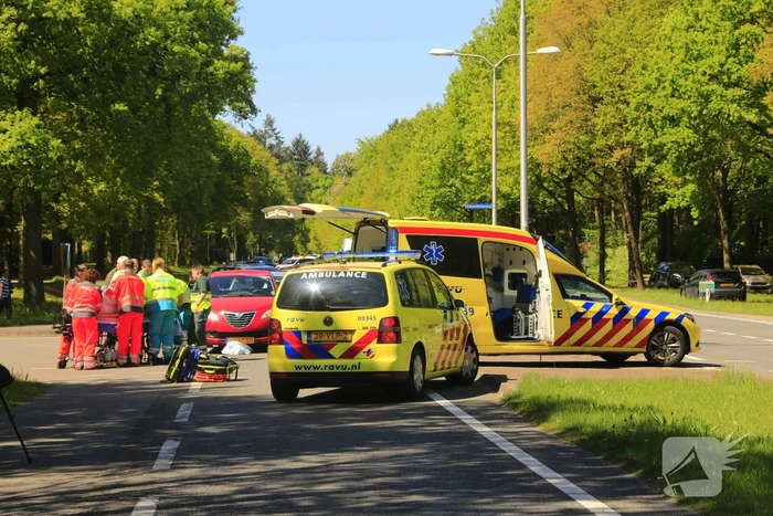 Motorrijder zwaar gewond bij kop-staartbotsing