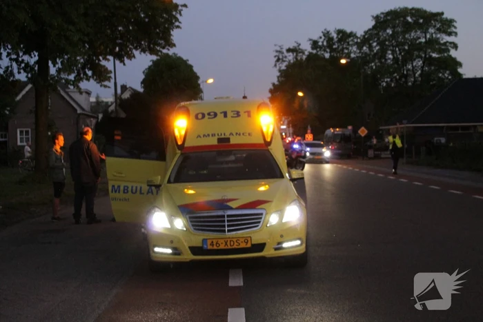Meisje met fiets gewond na aanrijding met auto