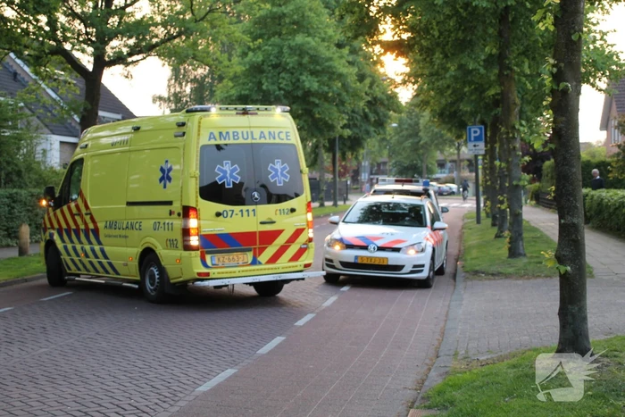 Man aangehouden en gewond naar ziekenhuis
