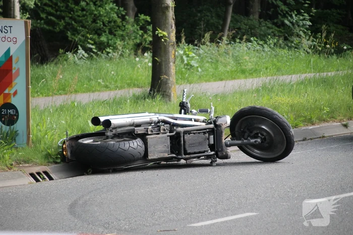 UPDATE: Tienermeisje op fiets overleden na aanrijding met motor