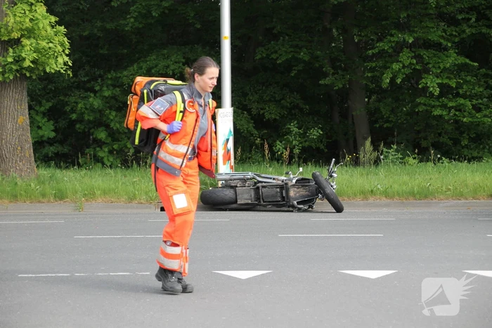 UPDATE: Tienermeisje op fiets overleden na aanrijding met motor