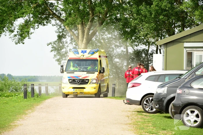 Reddingsboten massaal onderweg naar onwelle vrouw op jacht