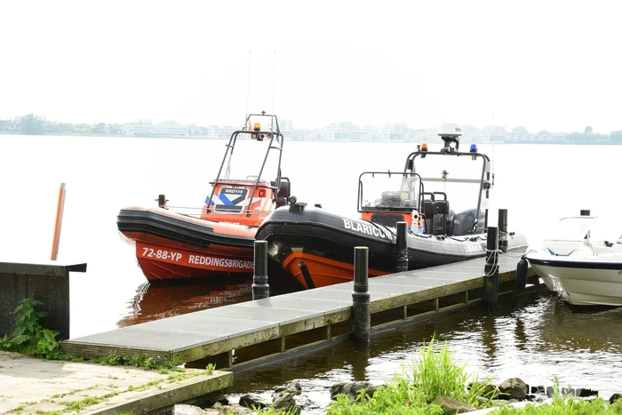 Reddingsboten massaal onderweg naar onwelle vrouw op jacht