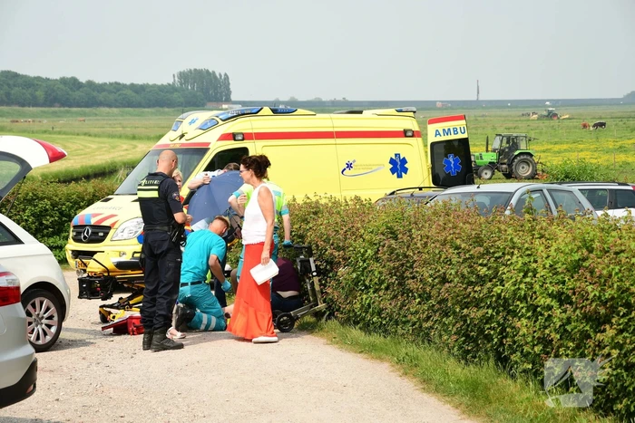 Automobiliste vlucht na aanrijding met vrouw met rollator