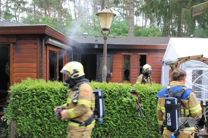 Chalet zwaar beschadigd door brand