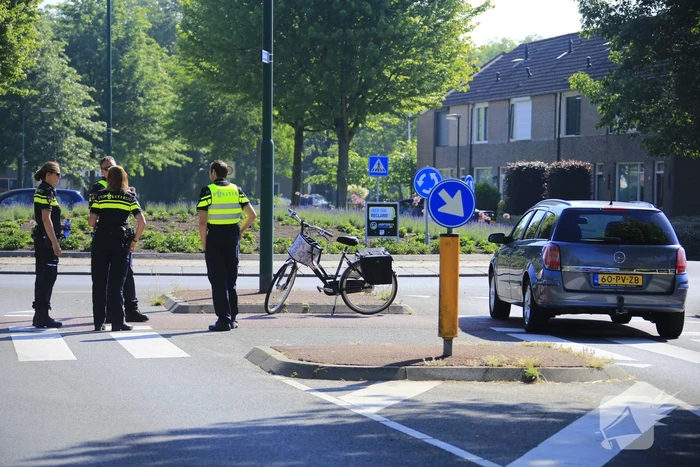 Fietsster gewond na aanrijding met auto