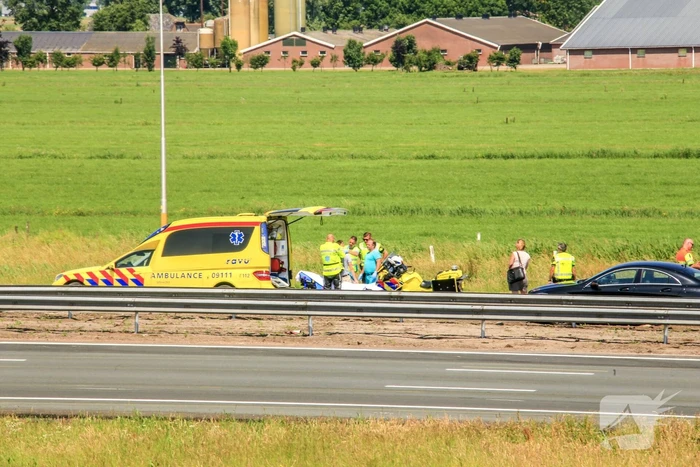 Bestuurder gewond na kop-staartbotsing