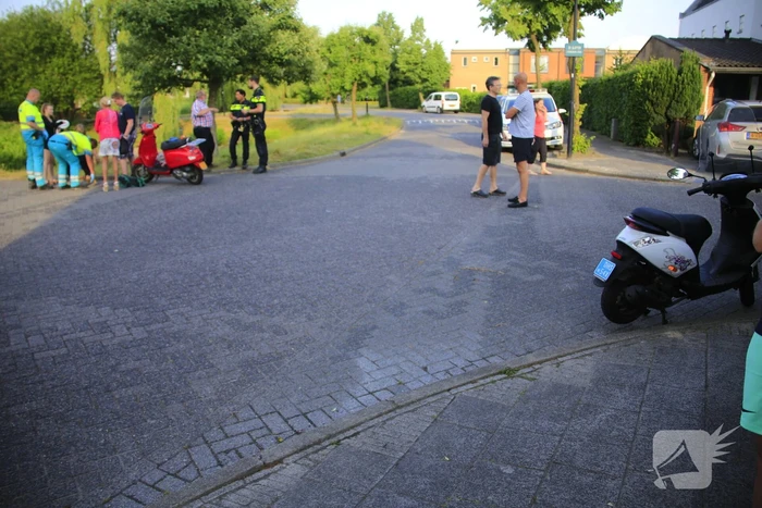Auto doorgereden na ongeval met brommer