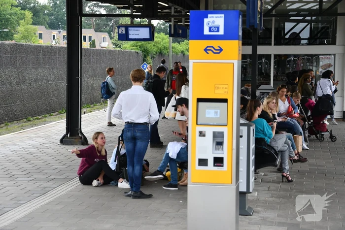 Aanhouding na bommelding op station