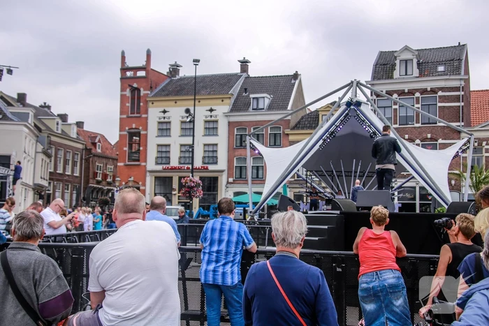 Soundcheck Muziekfeest op het Plein trekt veel publiek