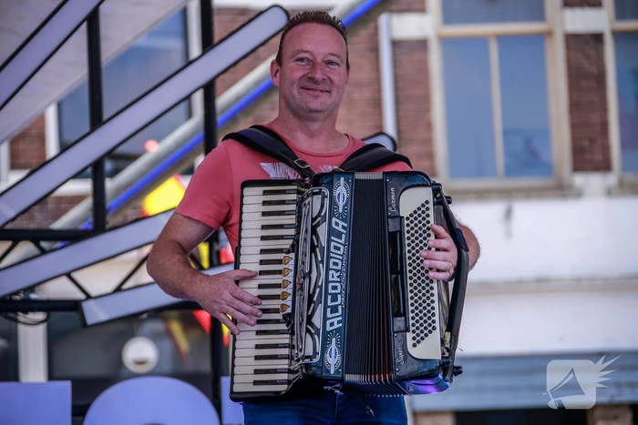 Soundcheck Muziekfeest op het Plein trekt veel publiek