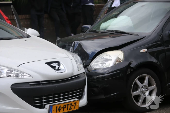Veel schade bij aanrijding