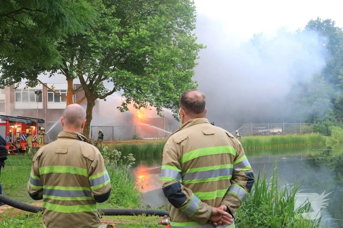 Grote brand in DHL-depot