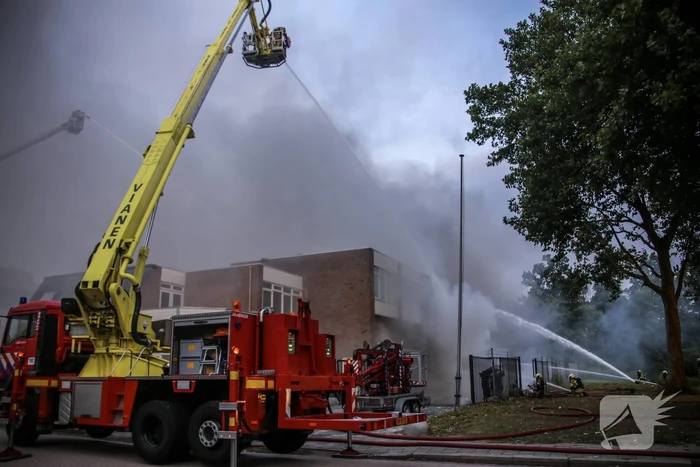 Grote brand in DHL-depot