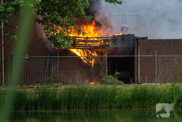 Grote brand in DHL-depot