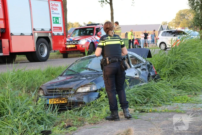 Dronken bestuurder belandt in de sloot