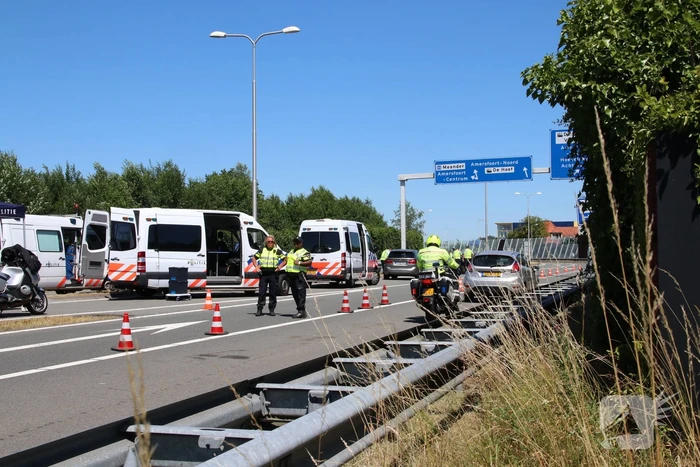 Grote controle van politie en Koninklijke Marechaussee