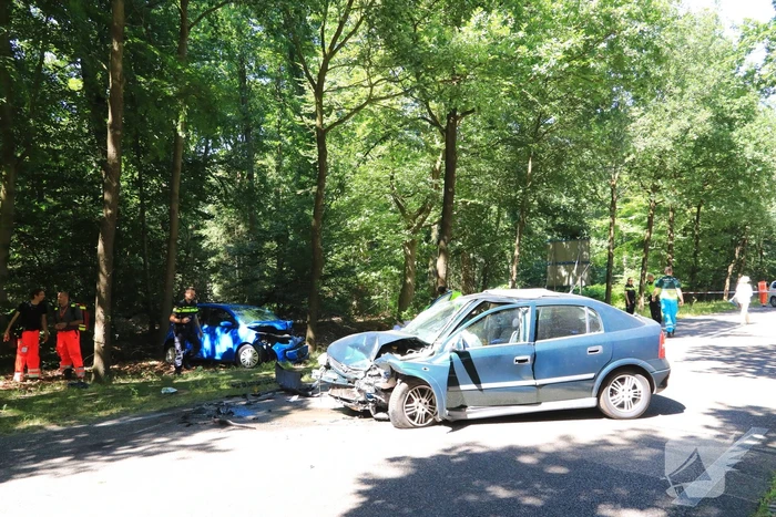 Meerdere gewonden na frontale aanrijding