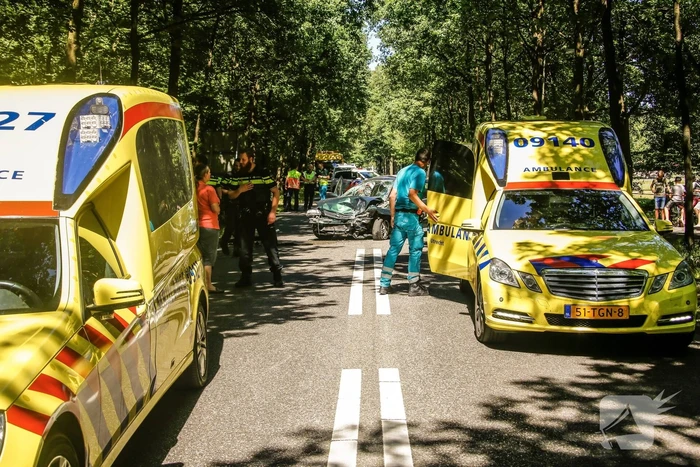 Meerdere gewonden na frontale aanrijding