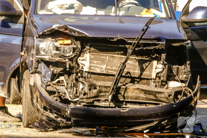 Gewonde na flinke crash