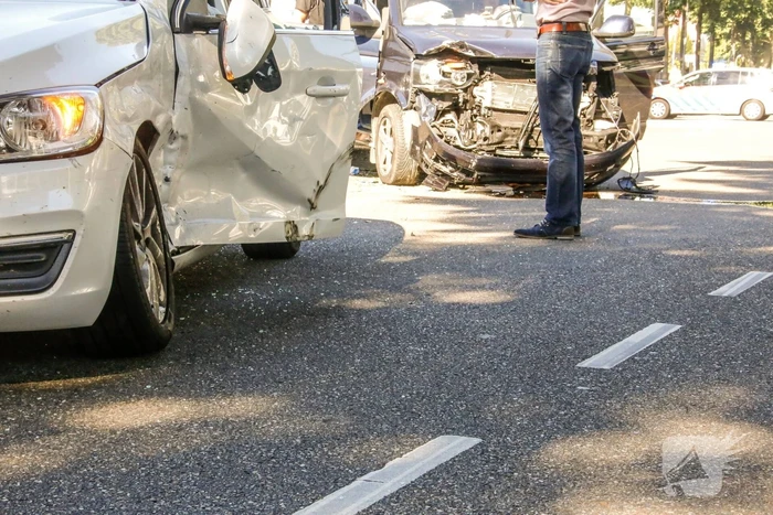 Gewonde na flinke crash