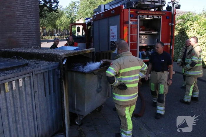 Container vat vlam