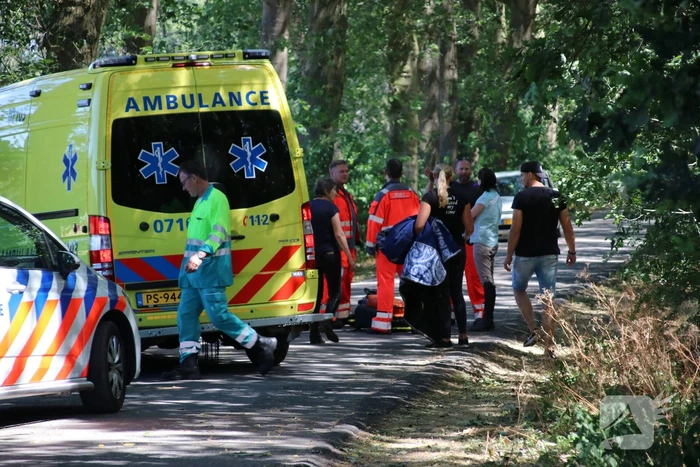 Vrouw zwaargewond na val van paard