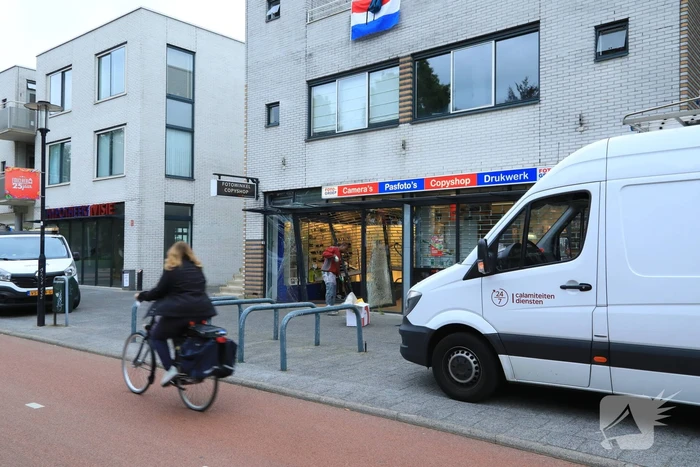 Veel schade bij ramkraak op fotowinkel