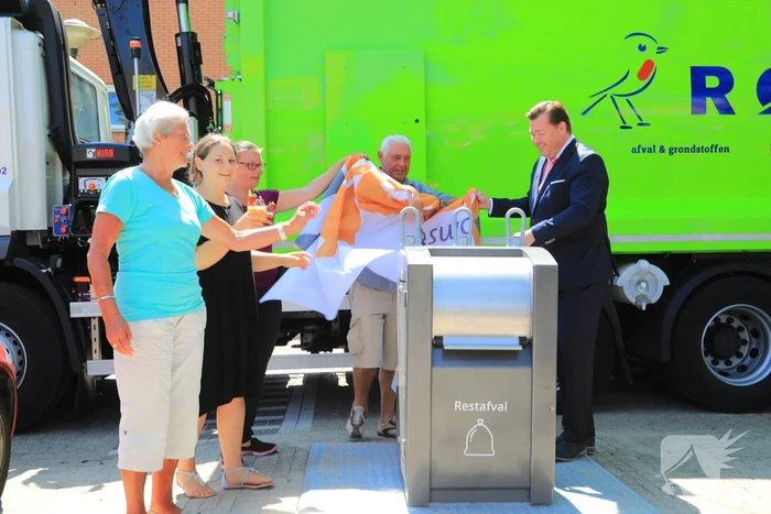 Ondergrondse afvalcontainers geplaatst