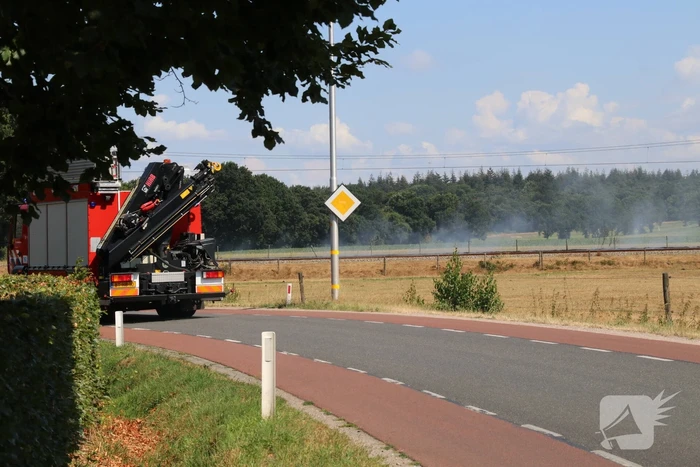 Gebroken bovenleiding zorgt voor brand bij spoorlijn
