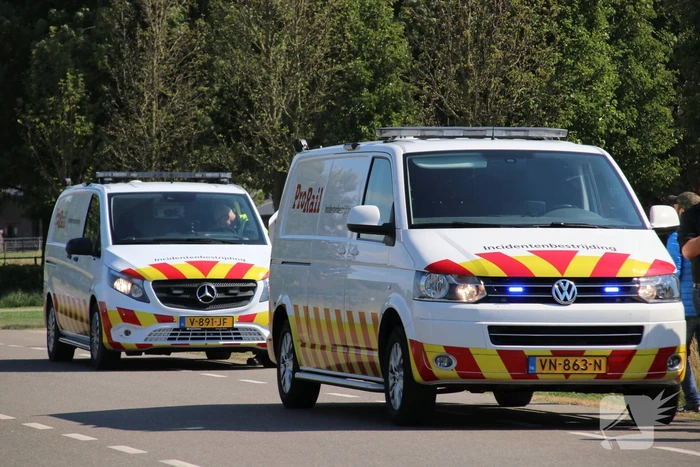 Gebroken bovenleiding zorgt voor brand bij spoorlijn