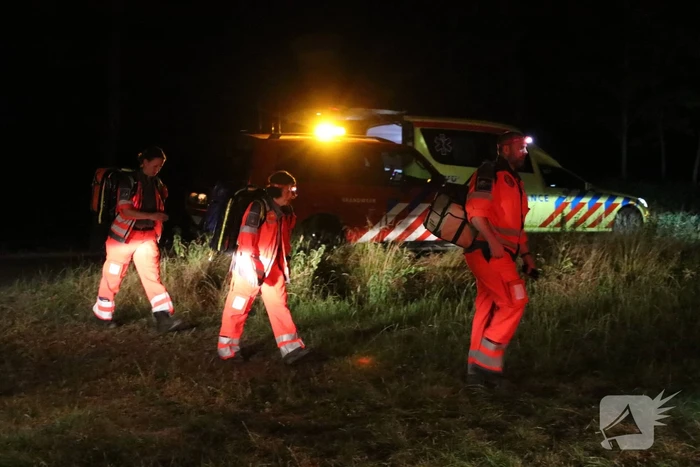 35-jarige automobilist overleden na botsing tegen boom