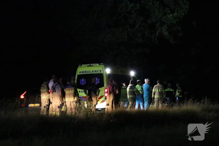 35-jarige automobilist overleden na botsing tegen boom