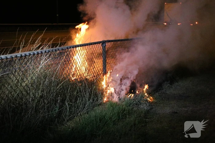 Bermbrand snel onder controle