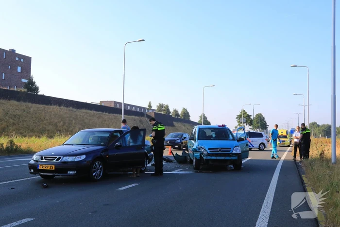 Veel schade bij kop-staartbotsing