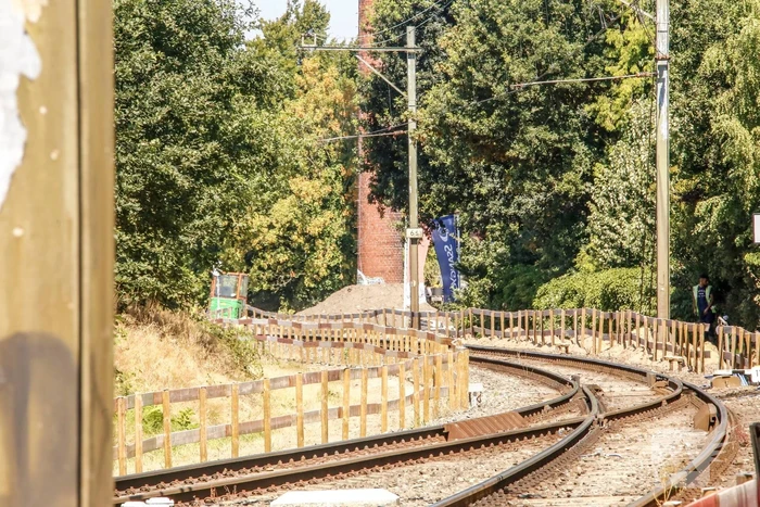 Overwegstoring na graafwerkzaamheden langs het spoor