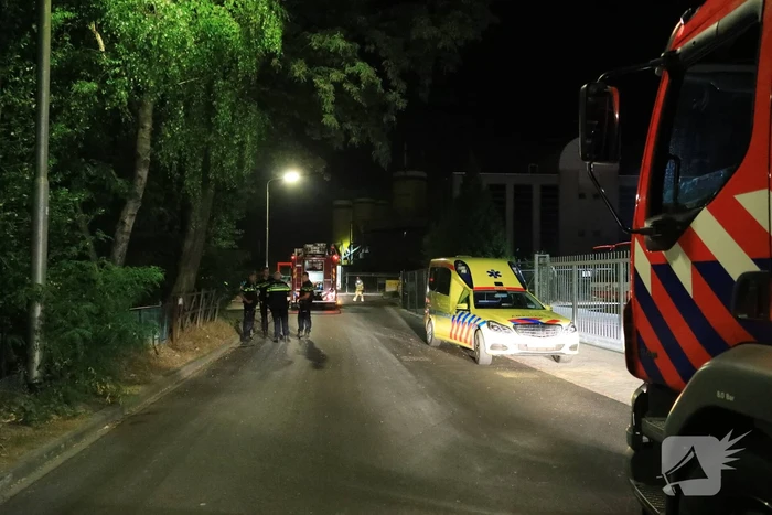 Uitslaande brand op woonboot
