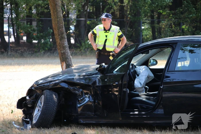 Frontale aanrijding bij gasterij Zondag