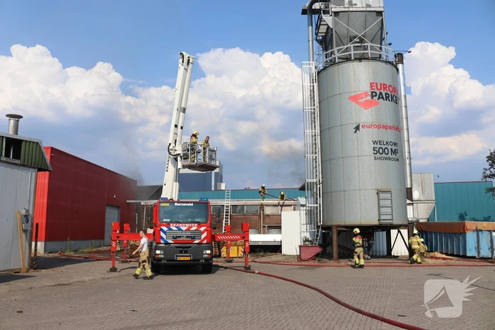 Veel inzet bij zeer grote brand